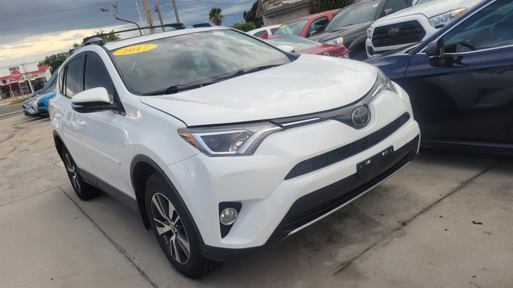 2017 Toyota RAV4 - $13,900