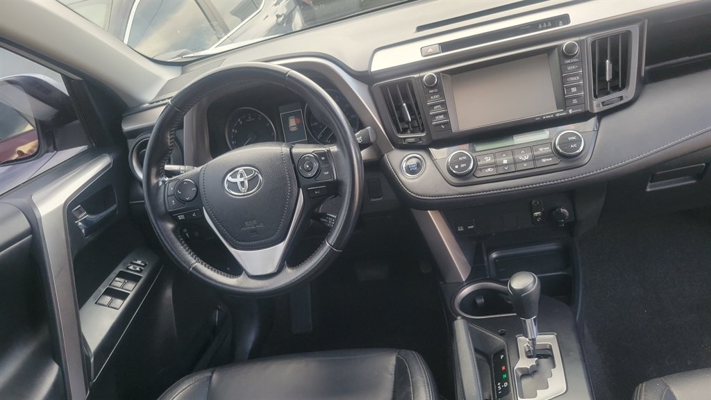 2017 Toyota RAV4 - $13,900