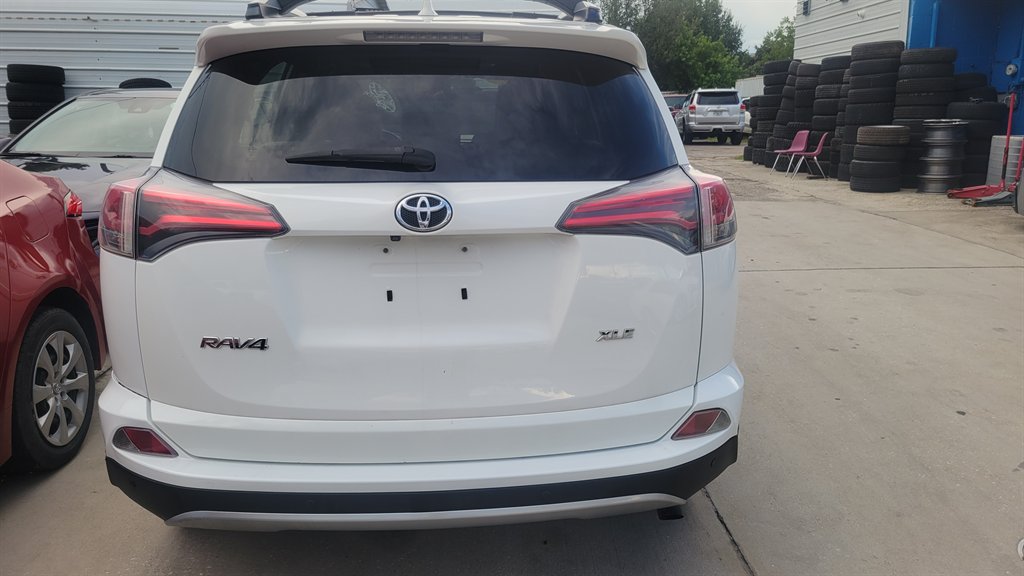 2017 Toyota RAV4 - $13,900