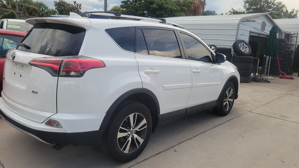2017 Toyota RAV4 - $13,900