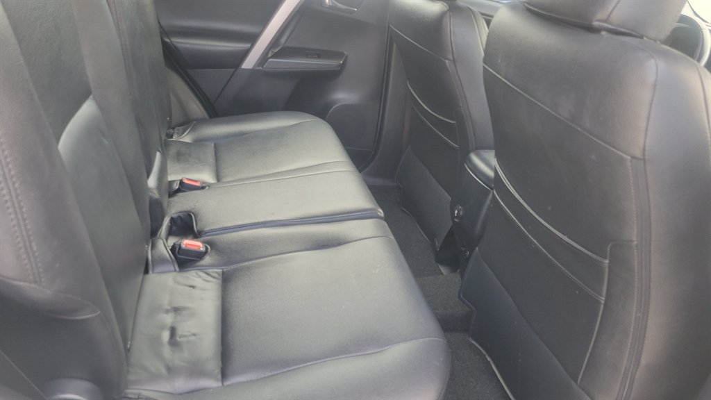 2017 Toyota RAV4 - $13,900