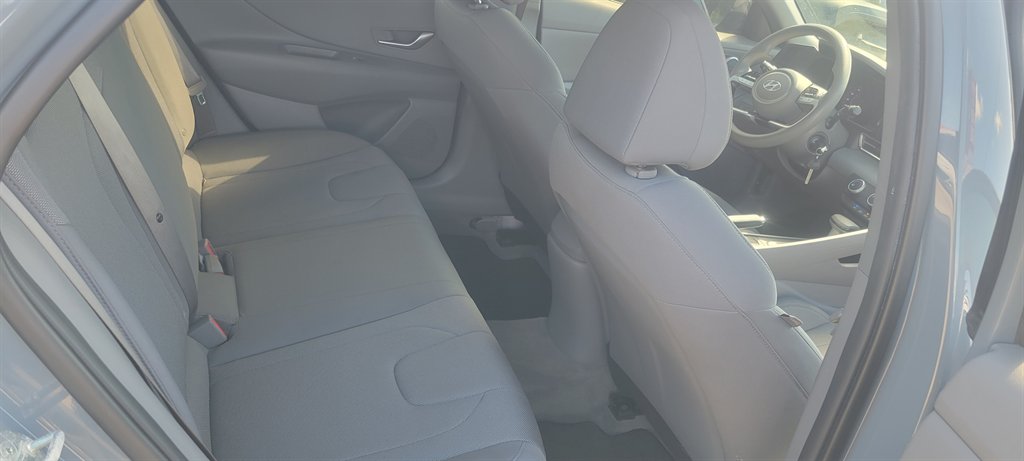 2022 Hyundai Elantra - $13,900