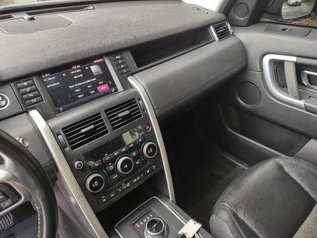 2016 LAND ROVER Discovery - $11,995