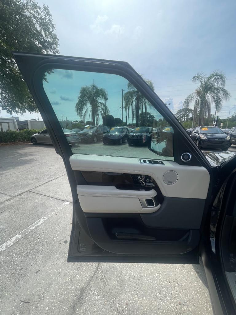 2022 Land Rover Range Rover - $59,995