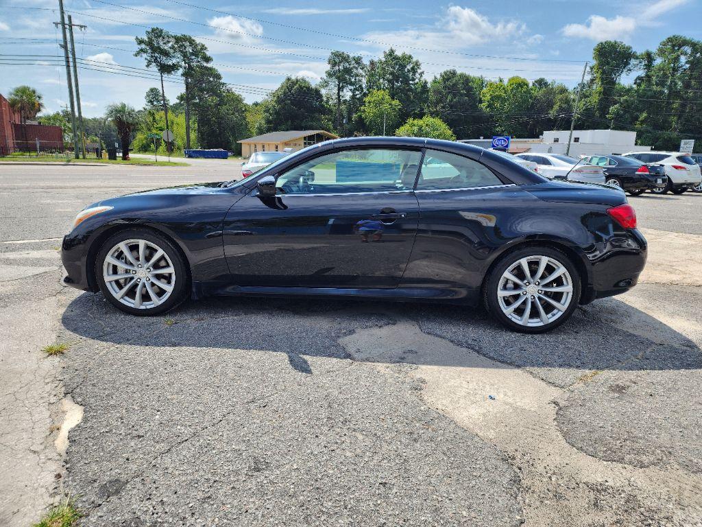 2009 Infiniti Legend Sport photo
