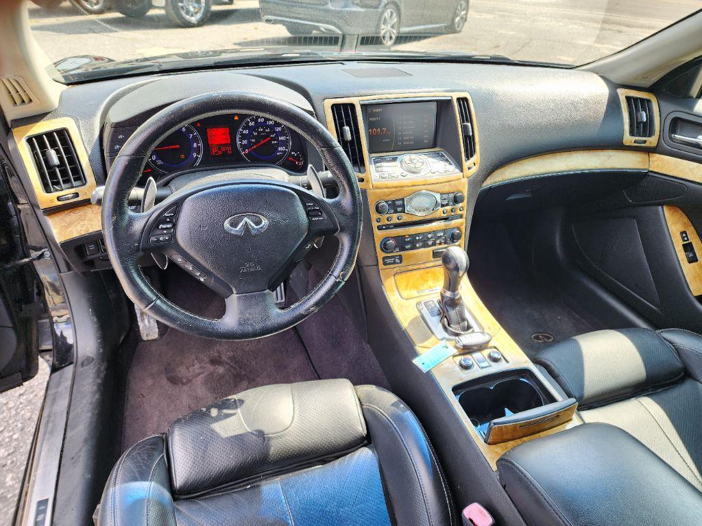 2009 Infiniti Legend Sport photo