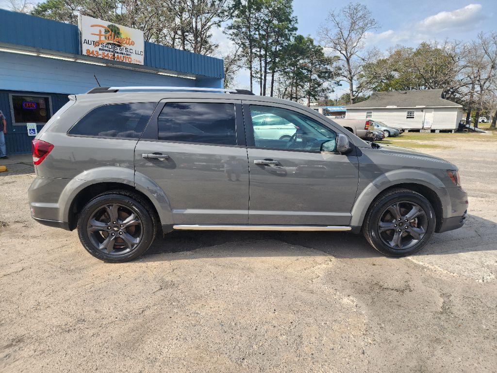 2020 Dodge Journey Crossroad photo