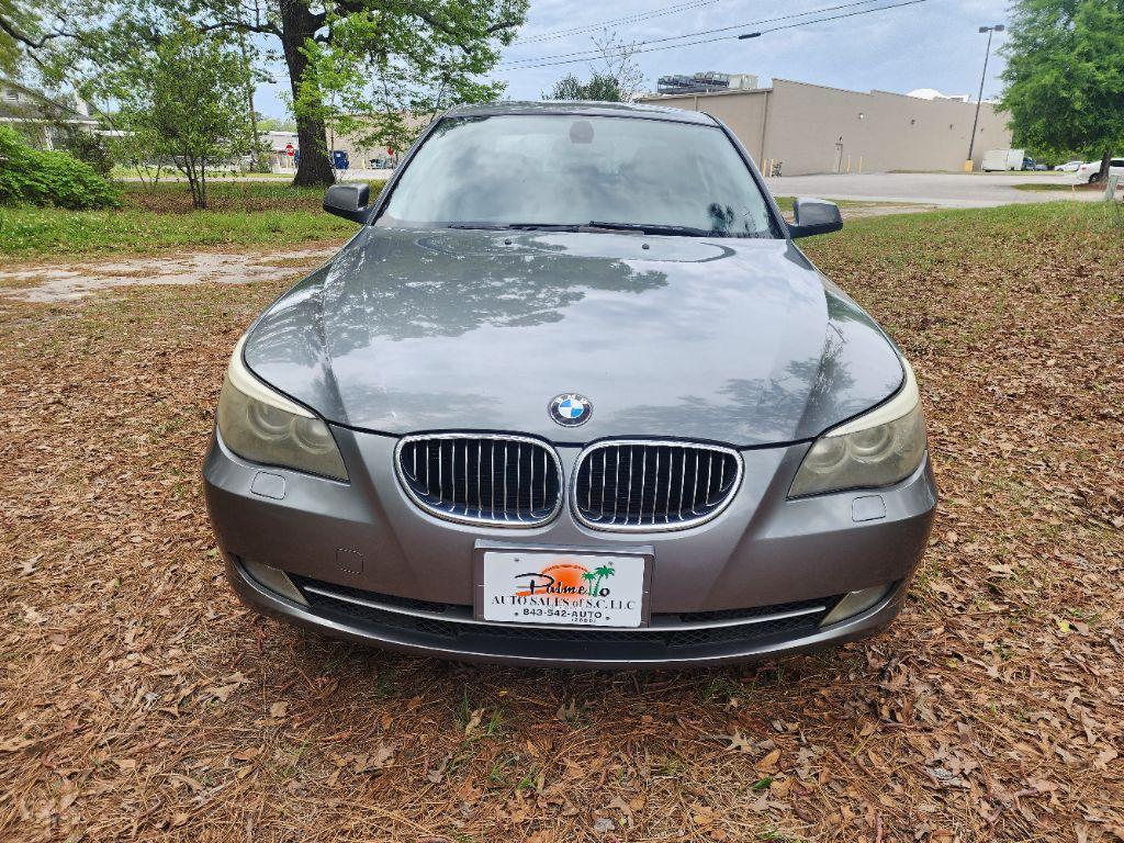 2010 BMW 5-Series 528xi photo