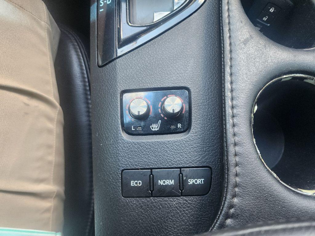 2014 Toyota Avalon XLE photo