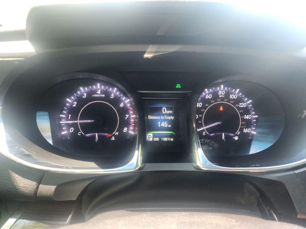 2014 Toyota Avalon XLE photo