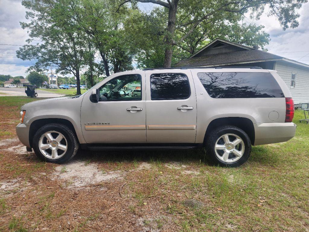 2007 Chevrolet Suburban LS 1500 photo