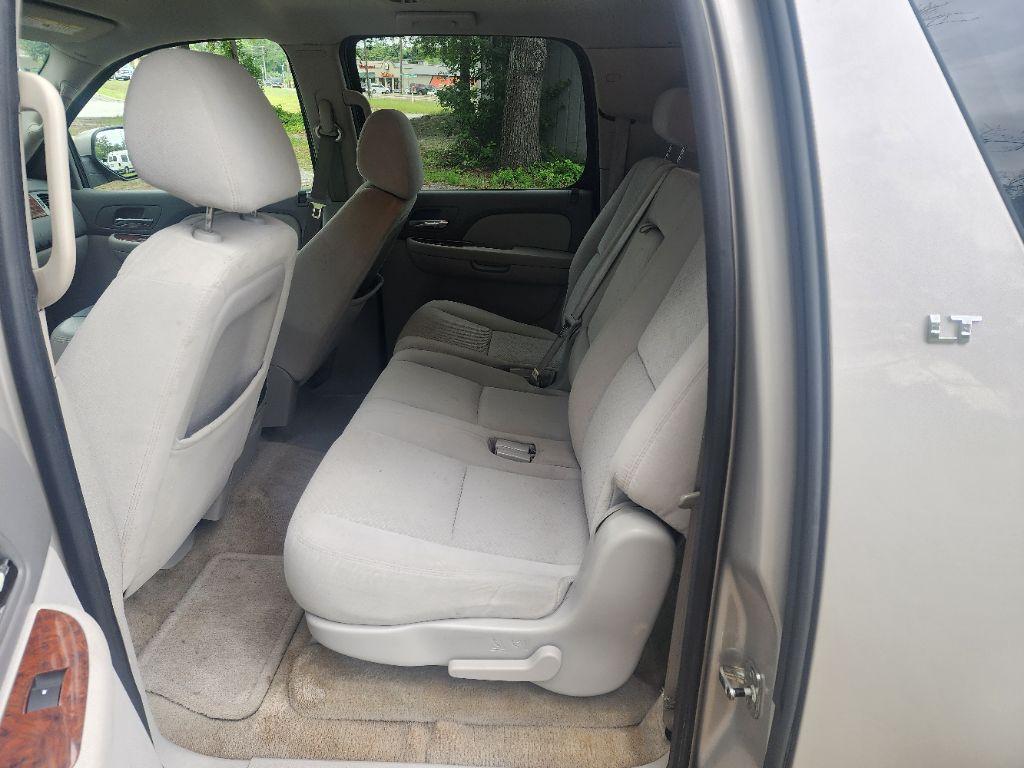 2007 Chevrolet Suburban LS 1500 photo
