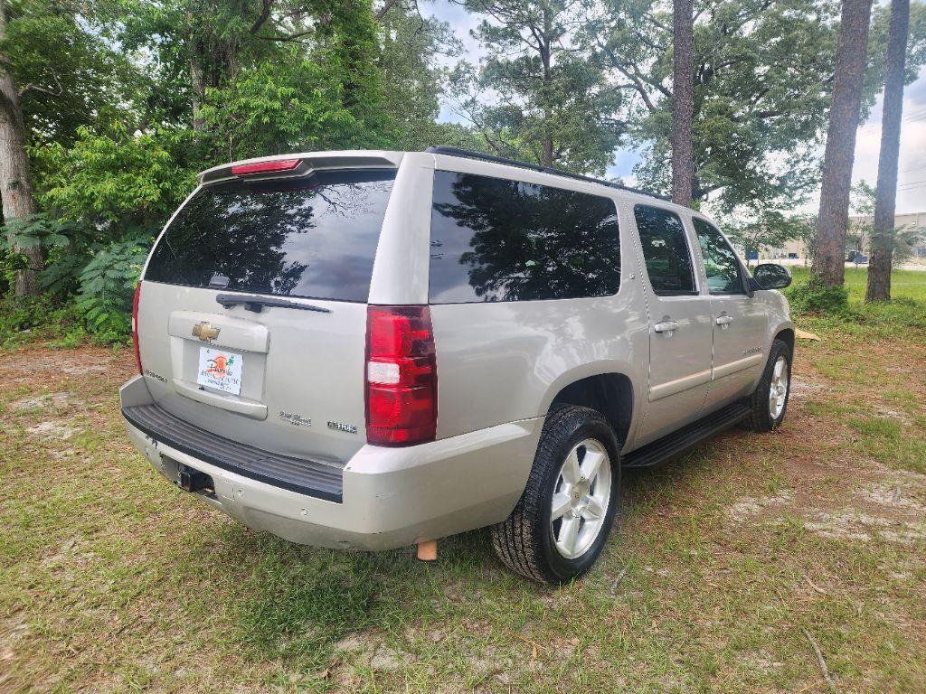 2007 Chevrolet Suburban LS 1500 photo