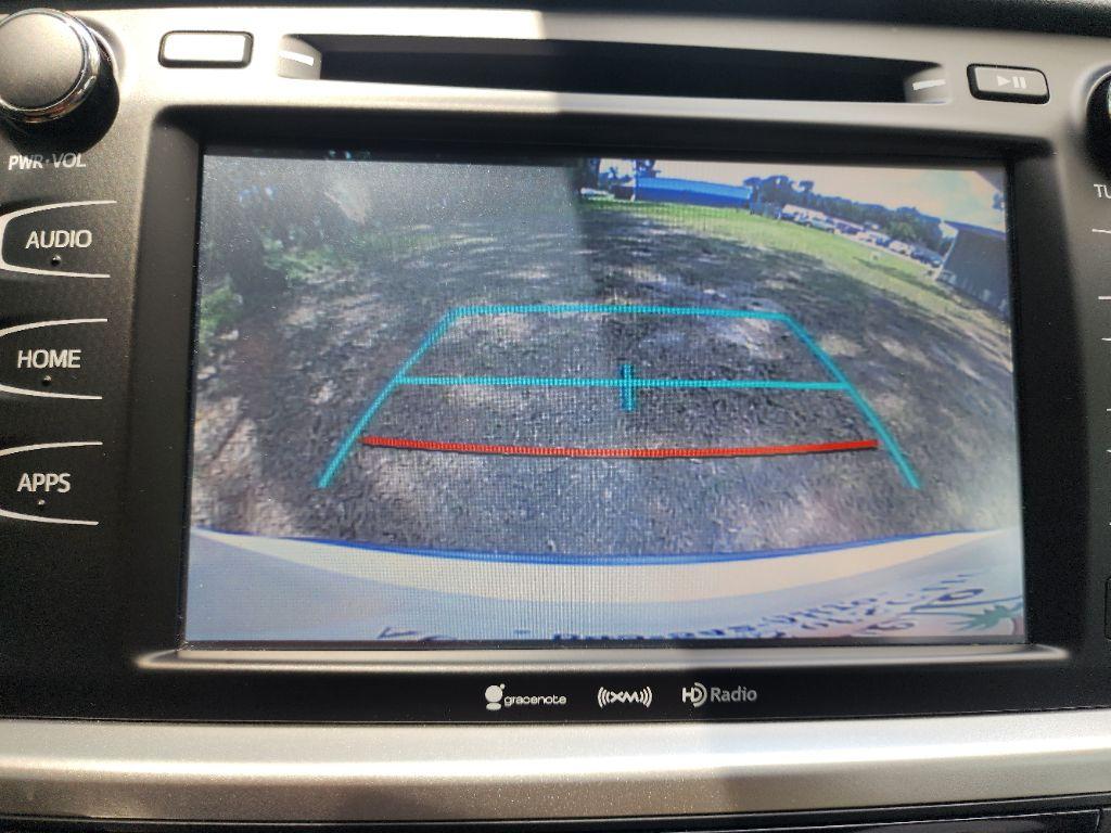 2019 Toyota Highlander - $24,995