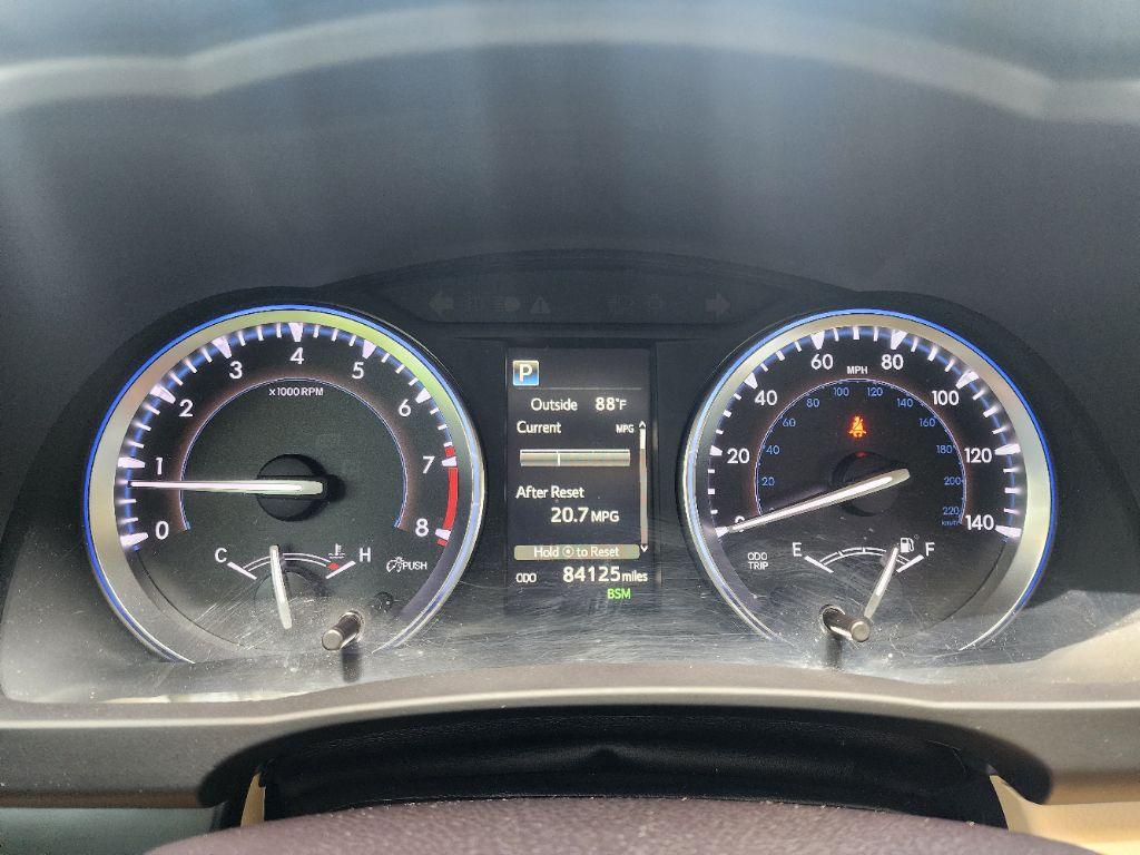 2019 Toyota Highlander - $24,995