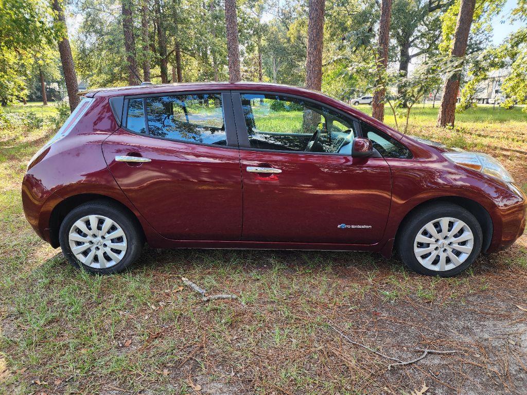2016 Nissan LEAF - $5,995
