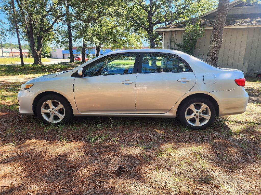 2013 Toyota Corolla - $10,995
