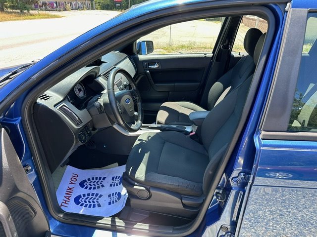 2009 Ford Focus SES photo