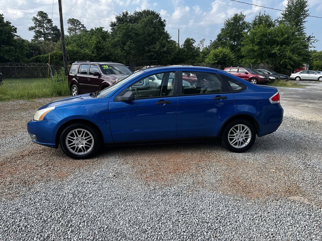 2010 Ford Focus SE photo