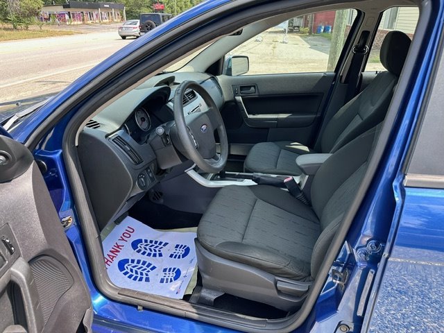 2008 Ford Focus SE photo