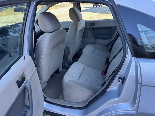2008 Ford Focus SE photo