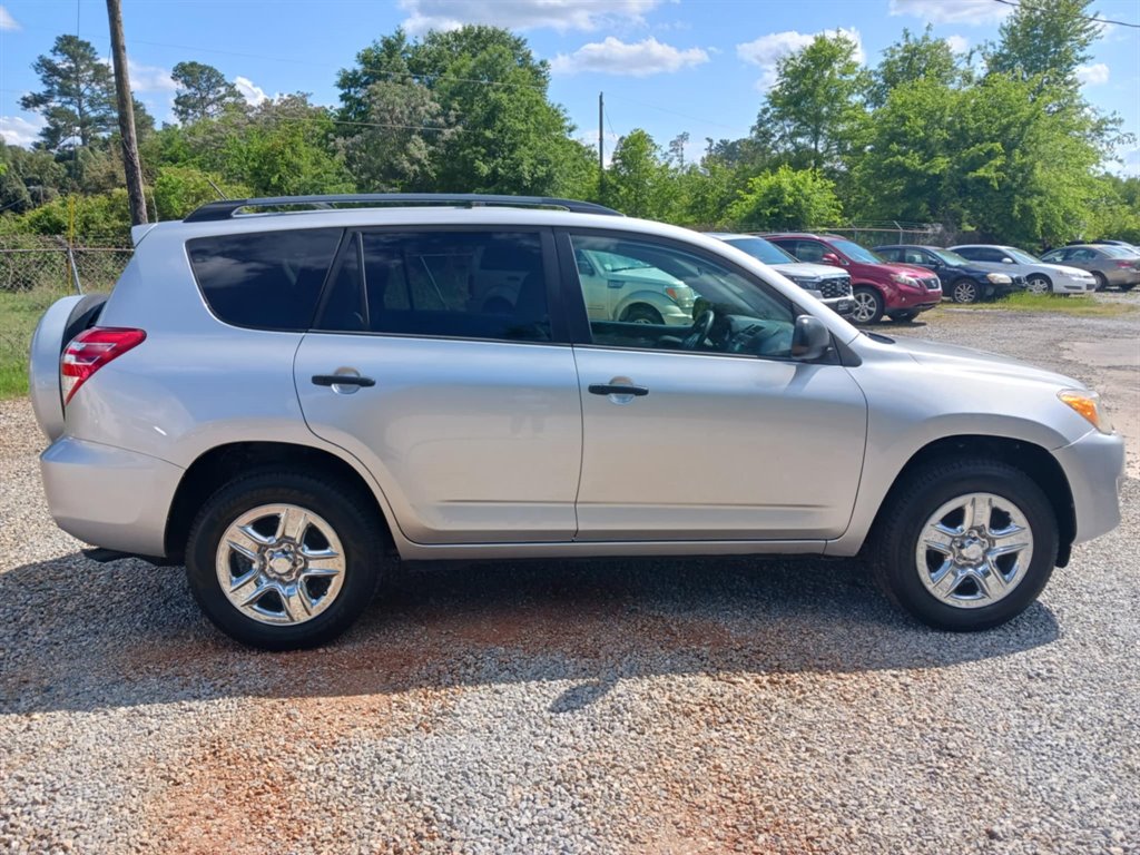 2012 Toyota RAV4 photo