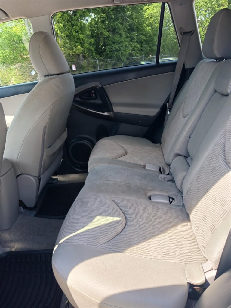 2012 Toyota RAV4 photo