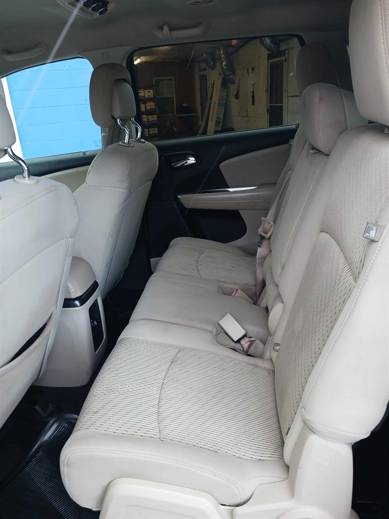 2011 Dodge Journey - $7,499