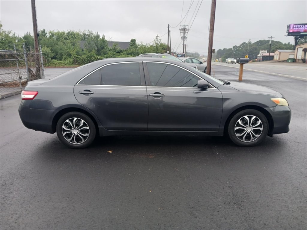 2010 Toyota Camry - $7,999