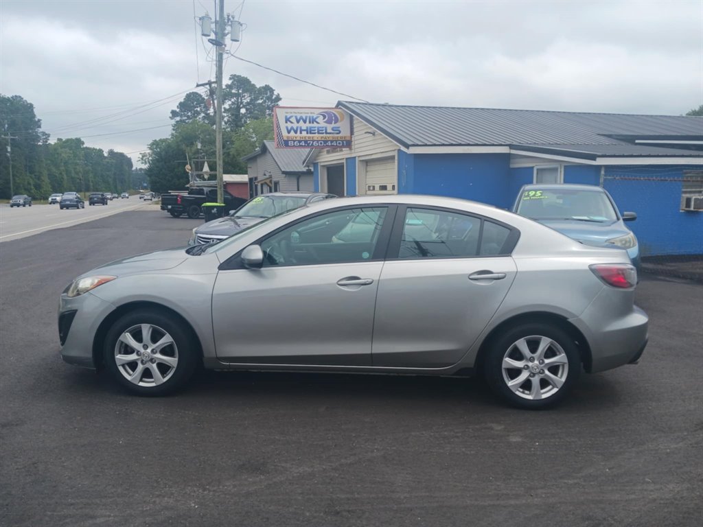 2010 MAZDA MAZDA3 - $7,999