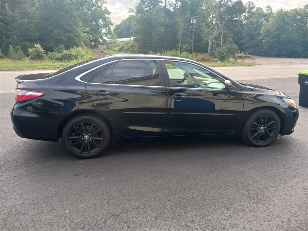 2016 Toyota Camry - $10,999