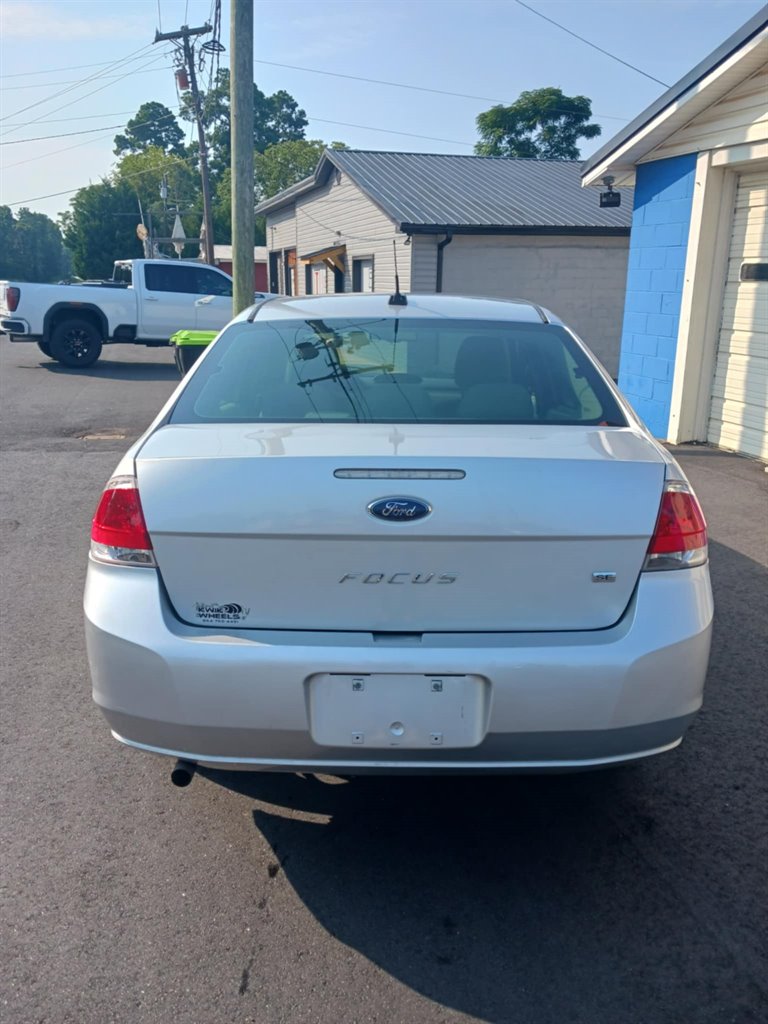 2011 Ford Focus - $5,999