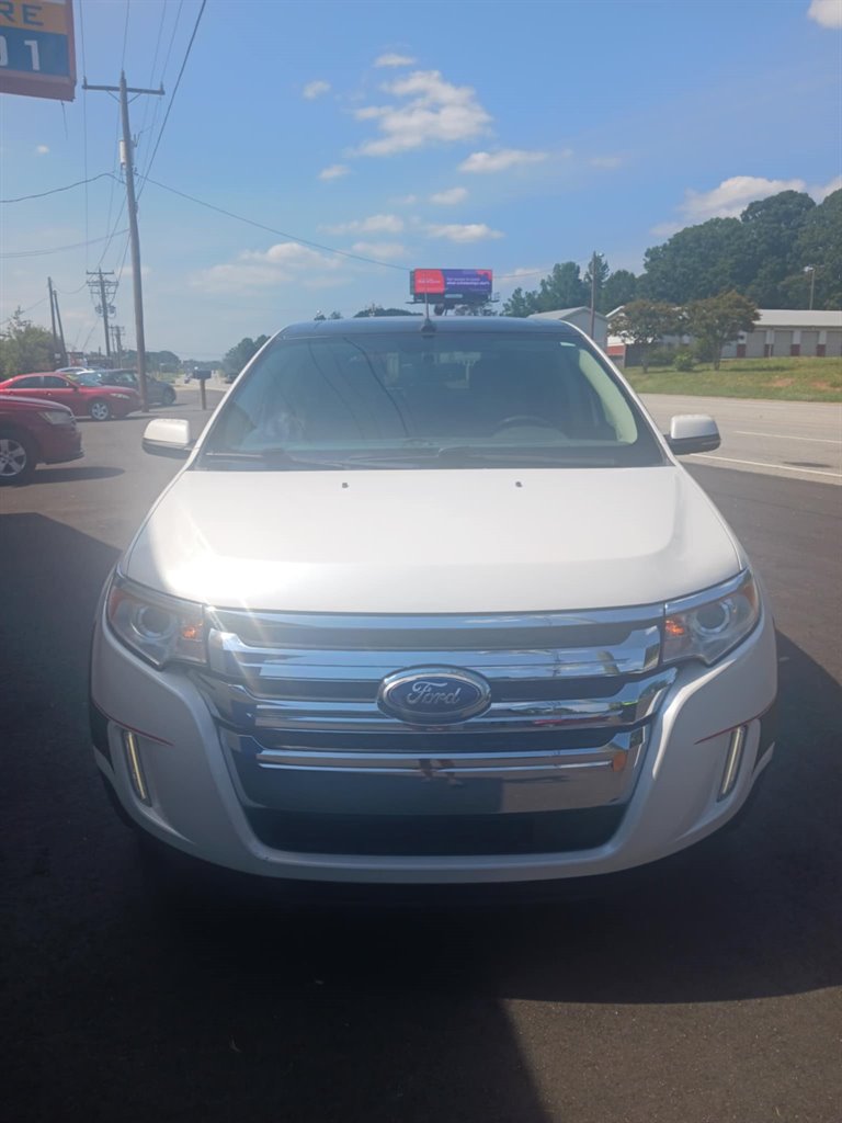2014 Ford Edge - $9,499