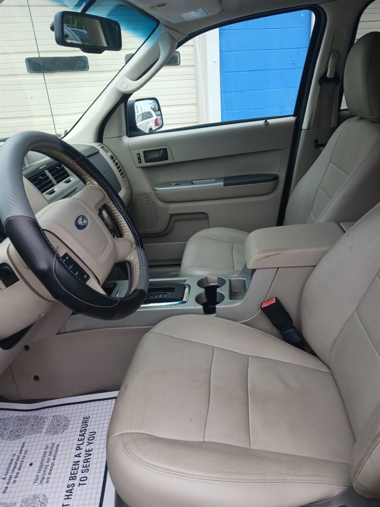 2010 Ford Escape - $6,999