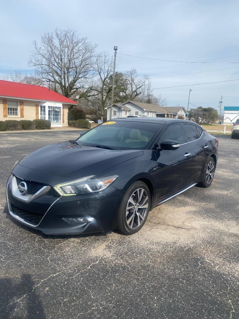 2017 Nissan Maxima PLATINUM photo