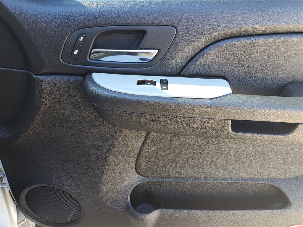 2008 Chevrolet Tahoe LTZ photo