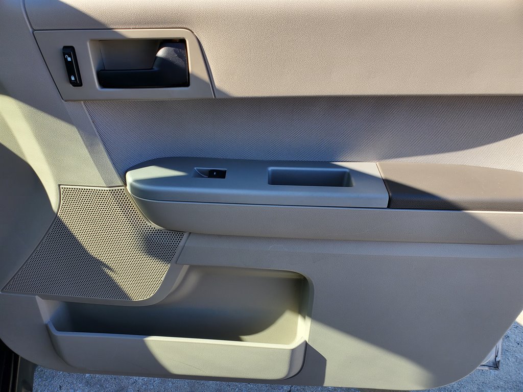 2011 Ford Escape XLT photo