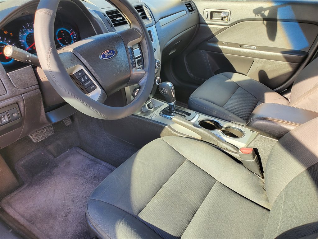 2012 Ford Fusion SE photo