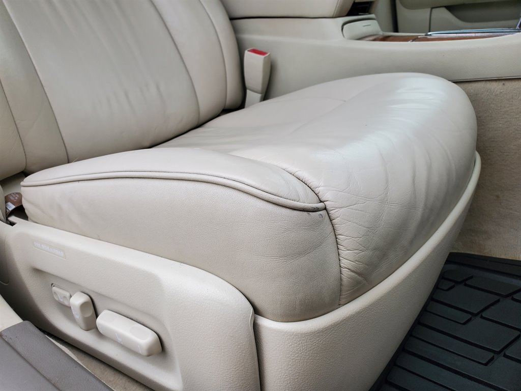 2001 Lexus LS 430 photo