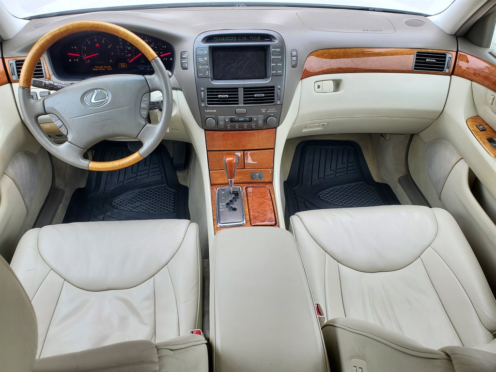2001 Lexus LS 430 photo
