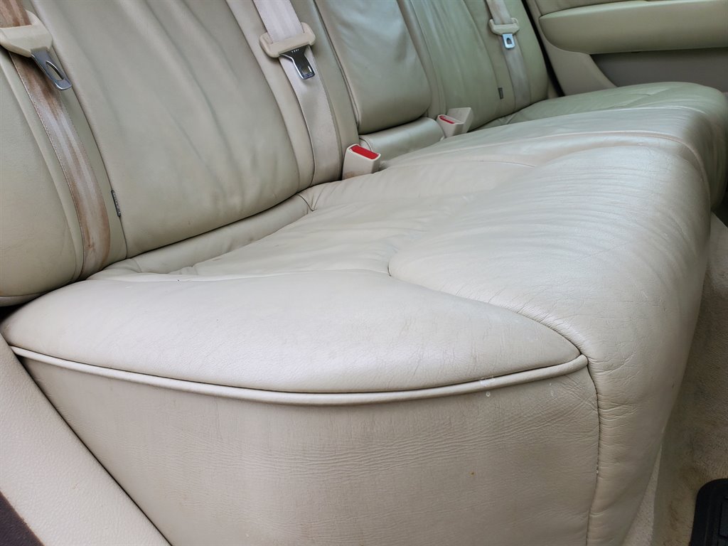 2001 Lexus LS 430 photo