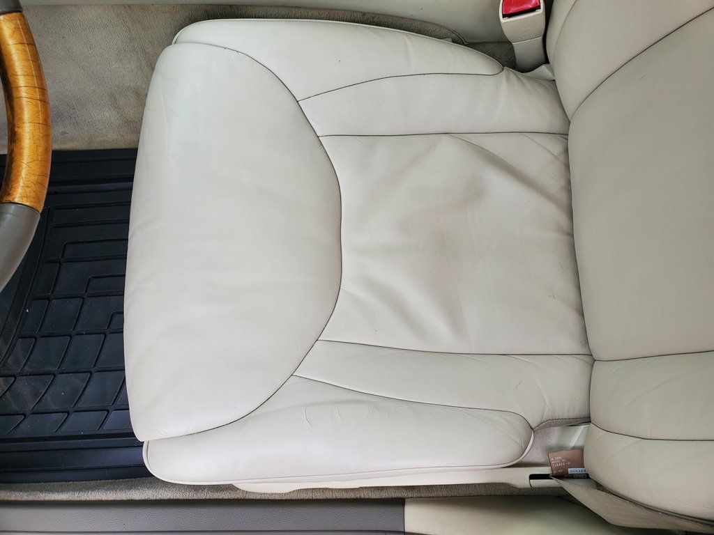 2001 Lexus LS 430 photo