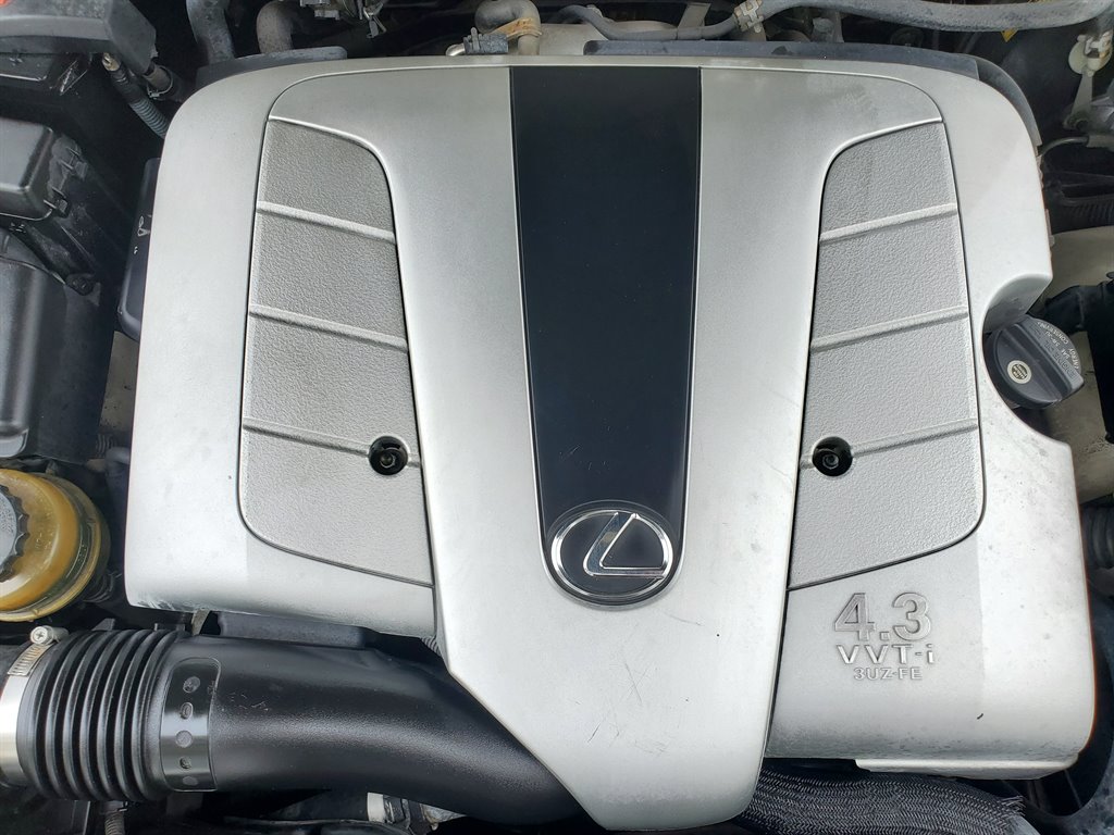 2001 Lexus LS 430 photo