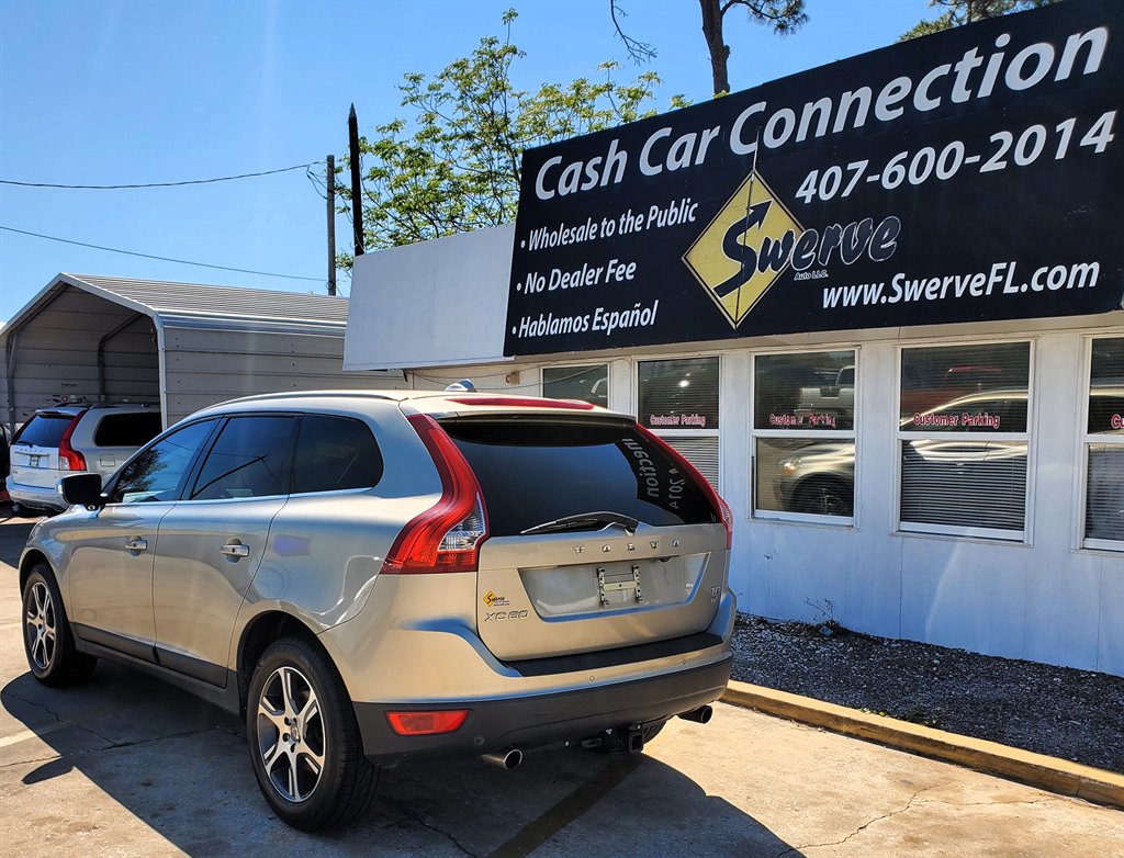 2011 Volvo XC60 T6 photo