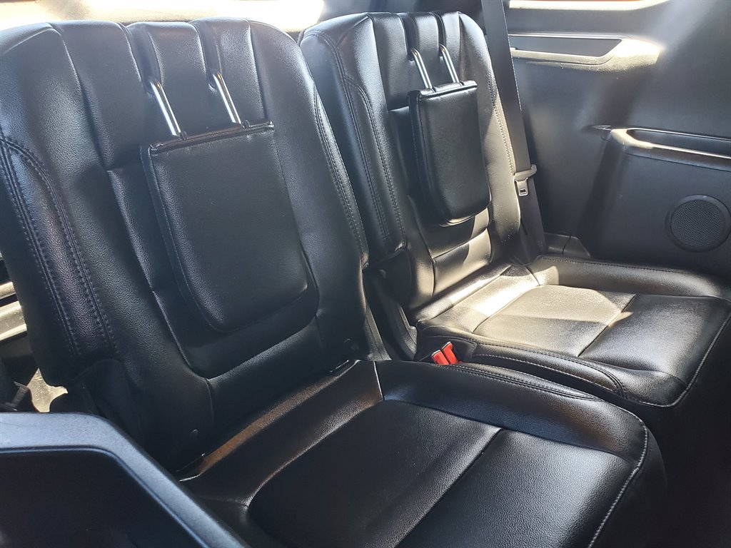 2016 Ford Explorer XLT photo