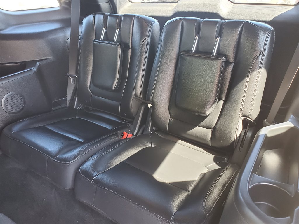 2016 Ford Explorer XLT photo