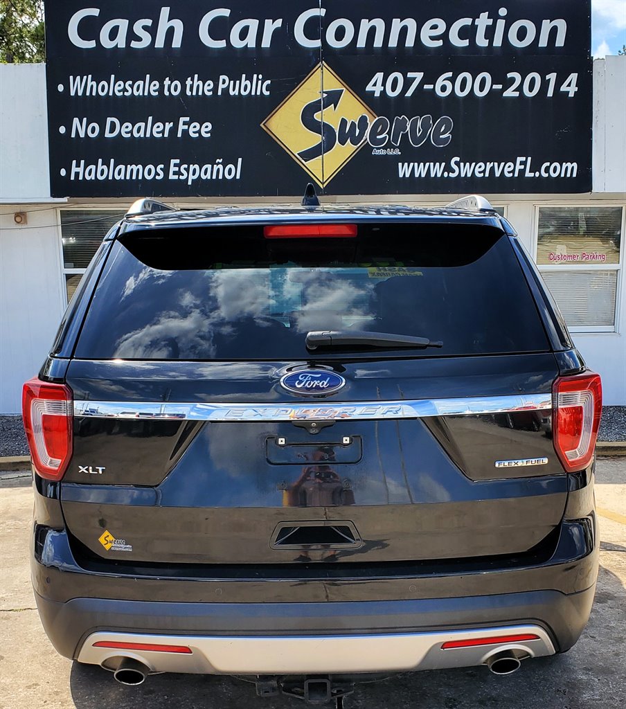 2016 Ford Explorer XLT photo