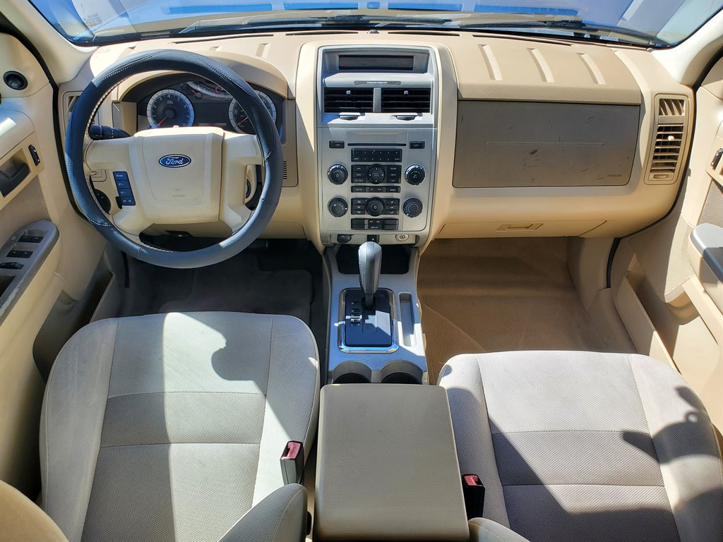 2009 Ford Escape XLT photo