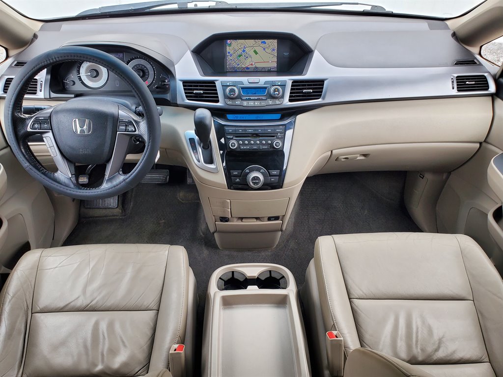 2011 Honda Odyssey EX-L w/DVD photo