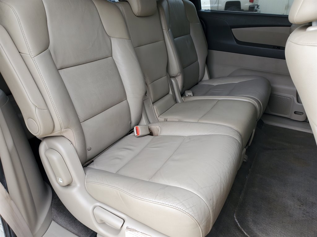 2011 Honda Odyssey EX-L w/DVD photo